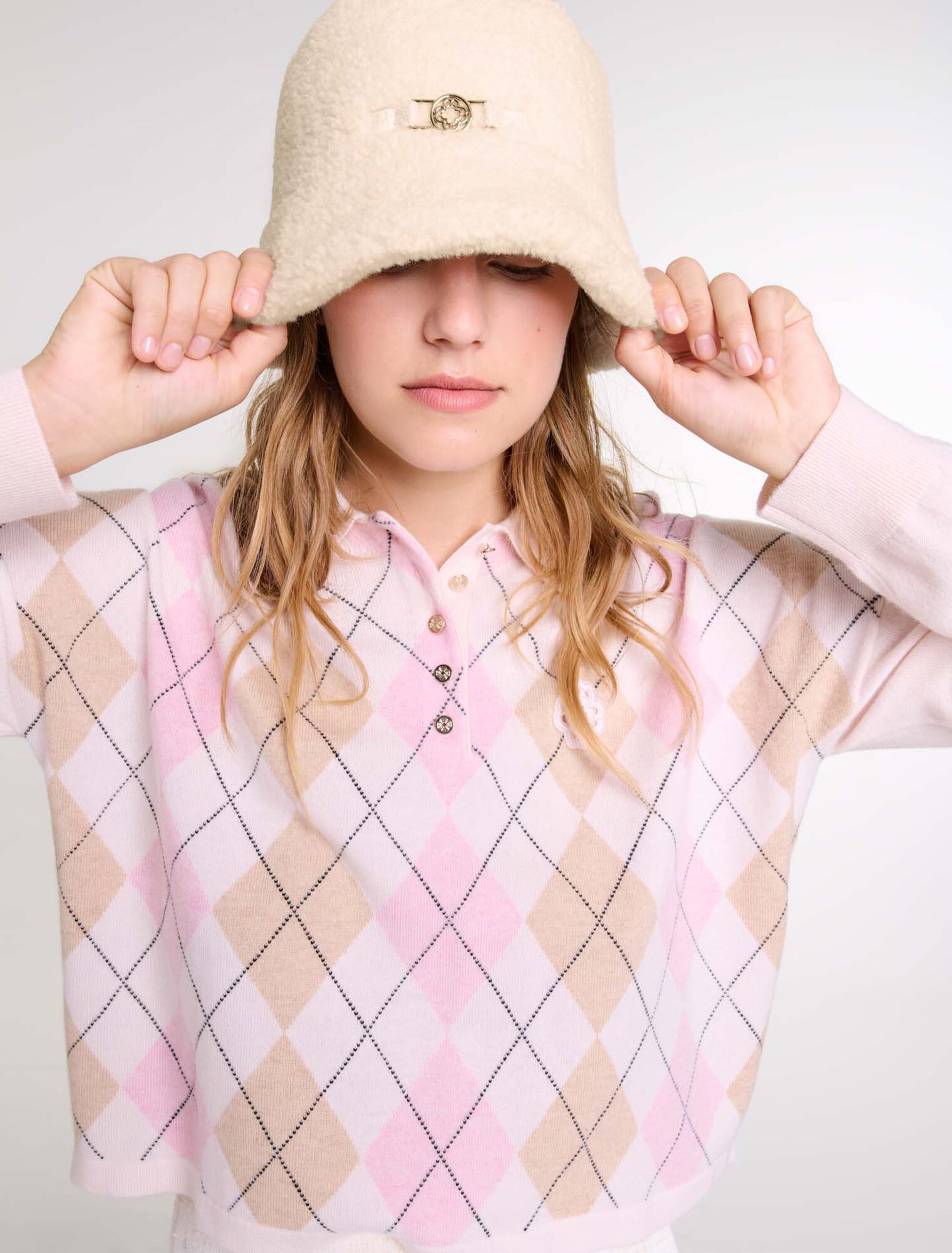 Faux fur bucket hat