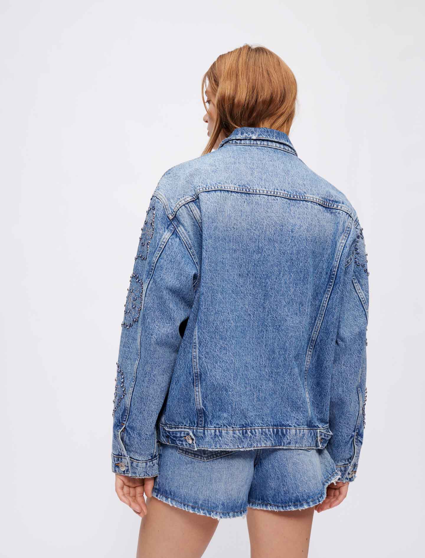 Blouson large en jean orne de strass