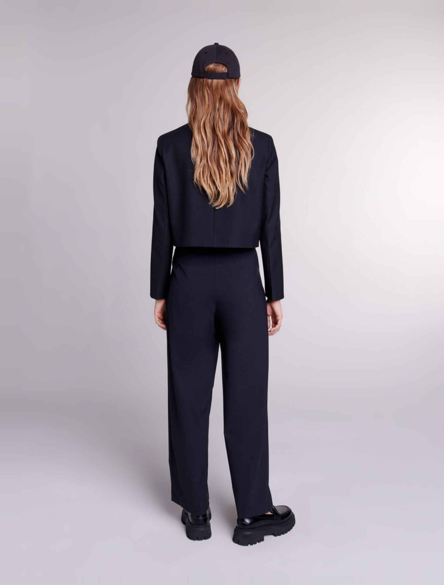 Short straight-fit jacket