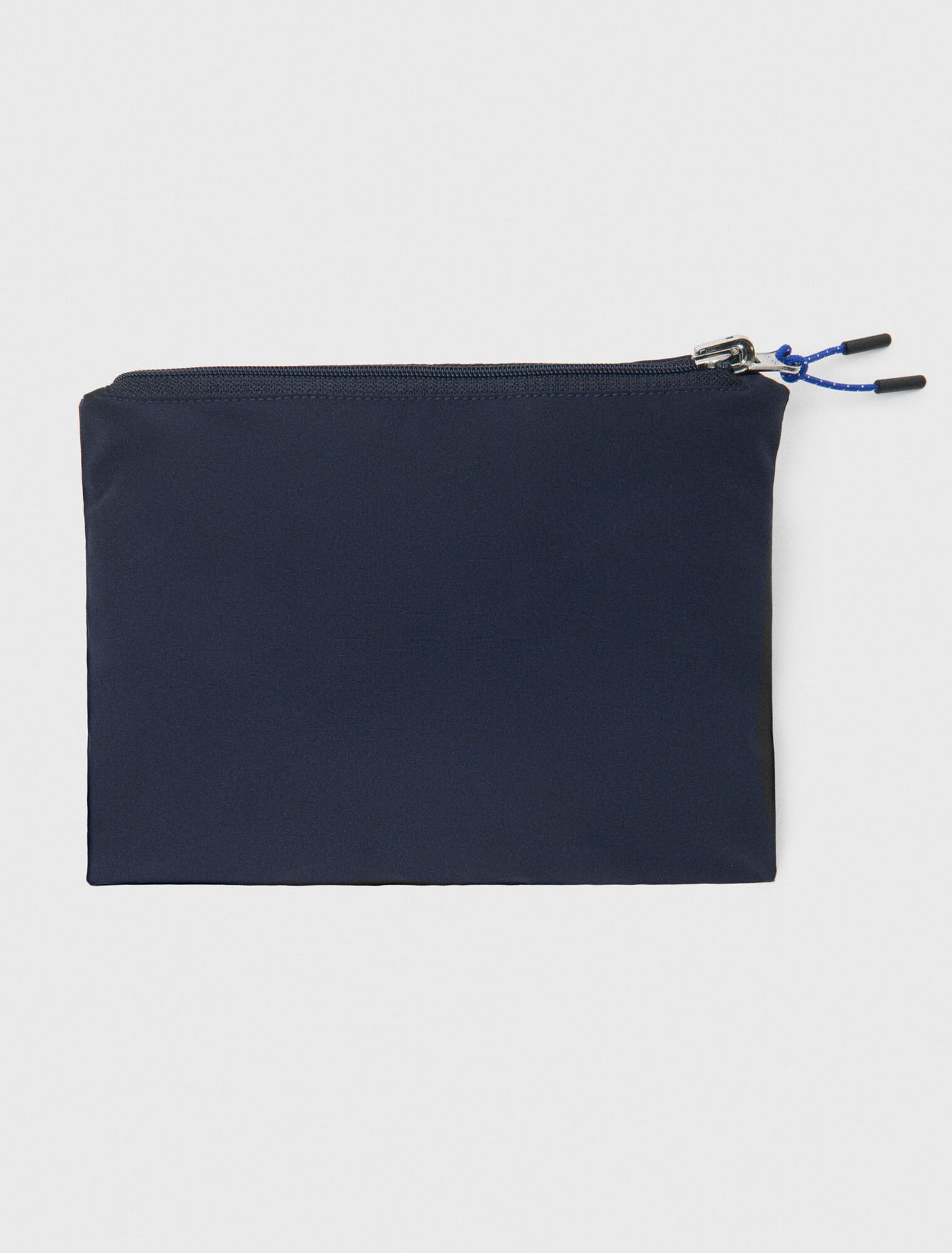 Capuche imperm&eacute;able avec cordons