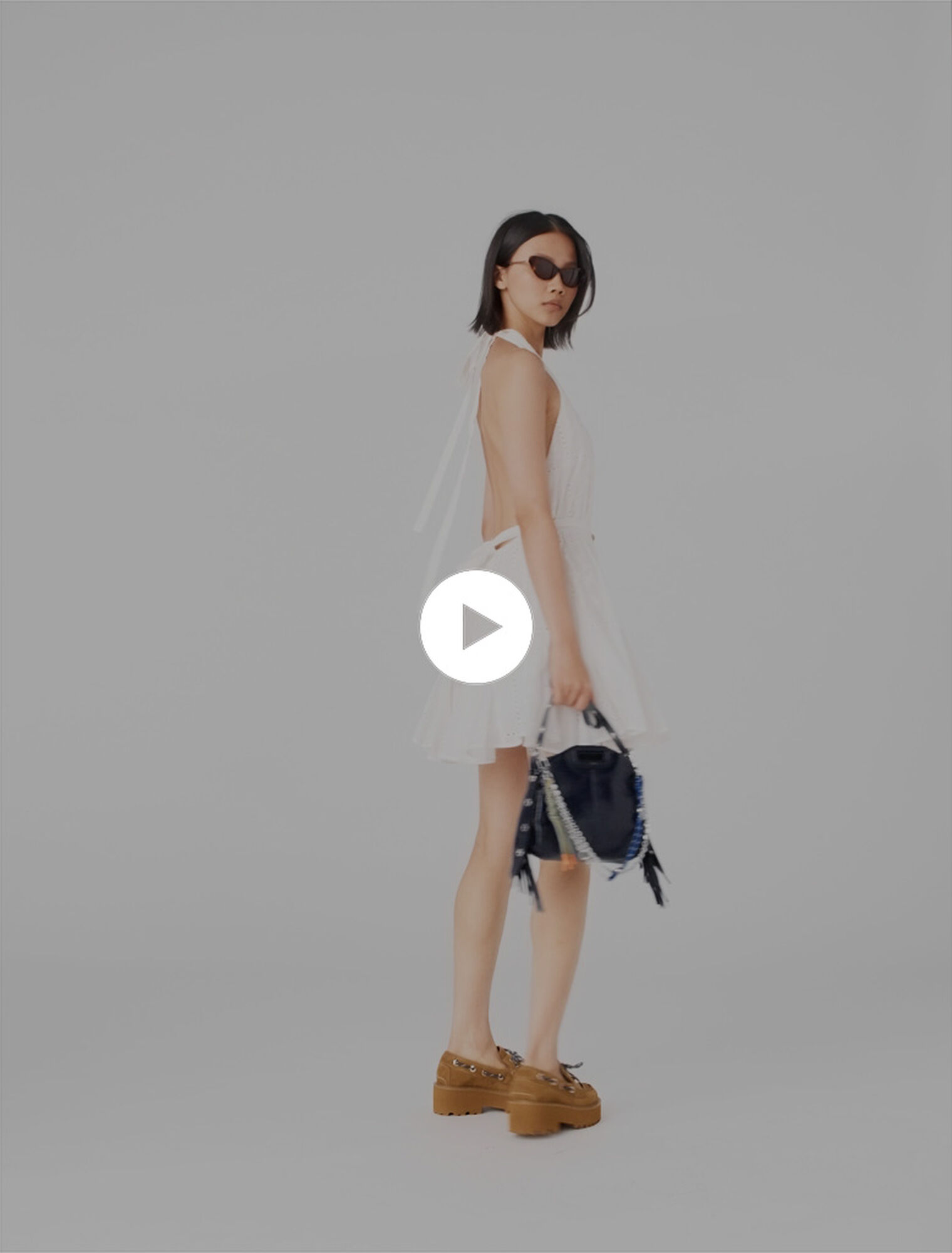 Mini embroidered backless dress