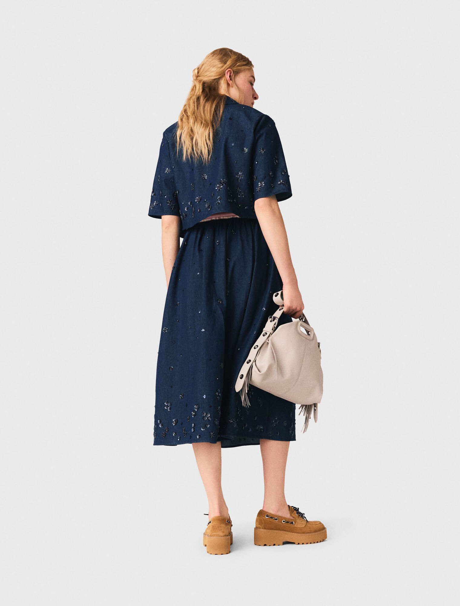 Chemise courte en denim brod&eacute;