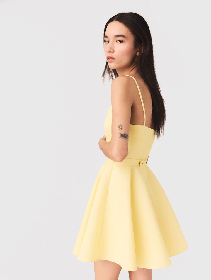 Robe &eacute;vas&eacute;e &agrave; bretelles