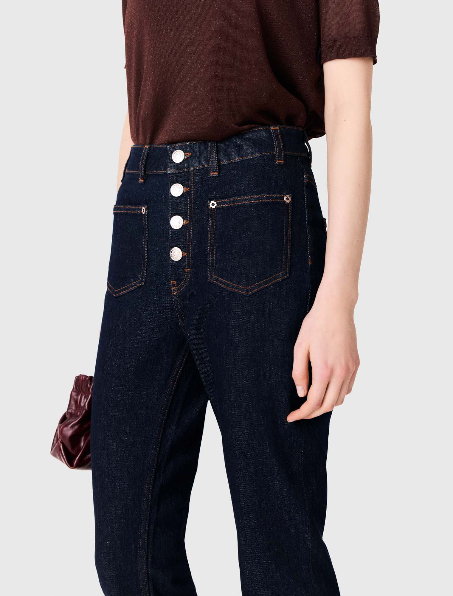 Denim jeans with pockets