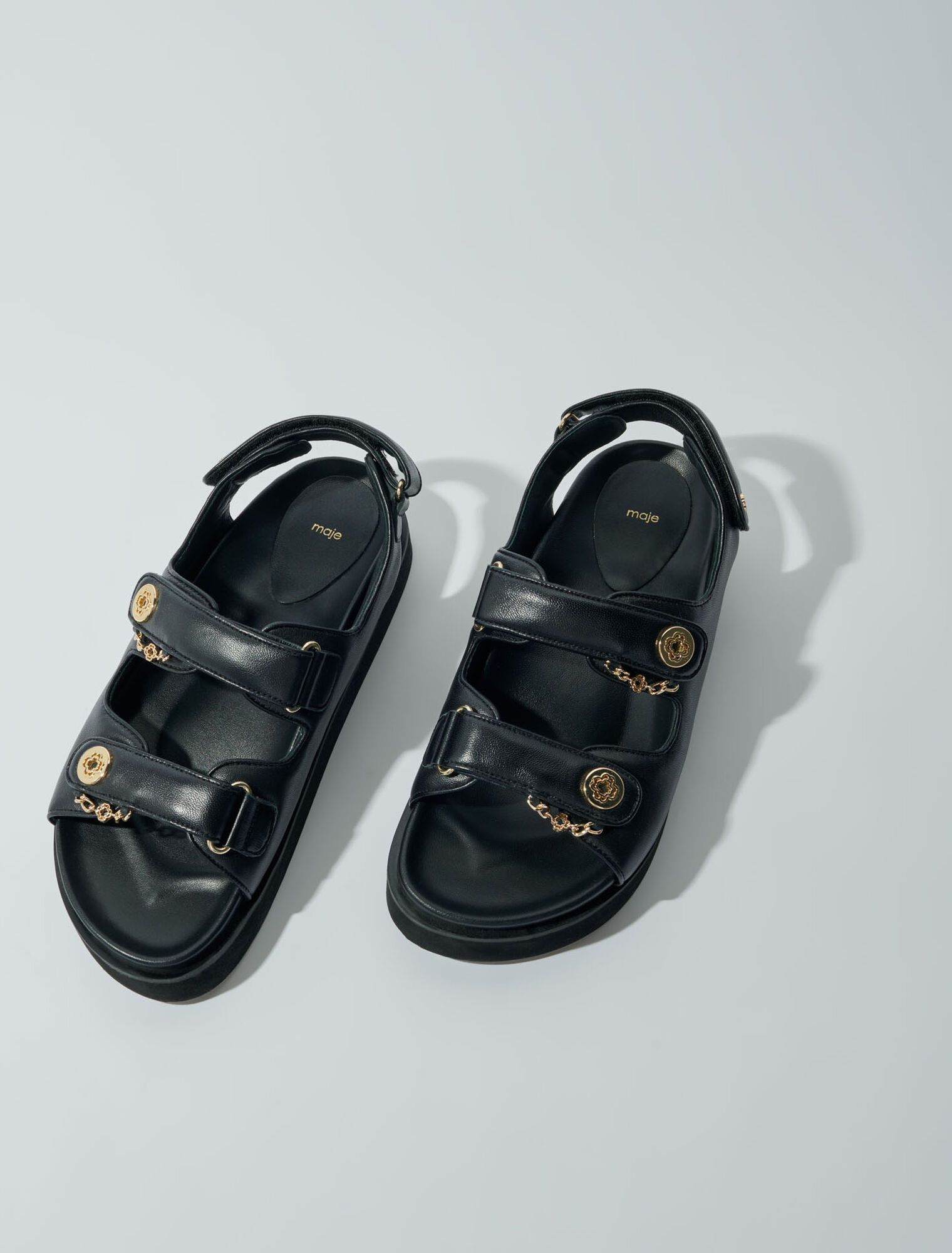 Sandales plates en cuir