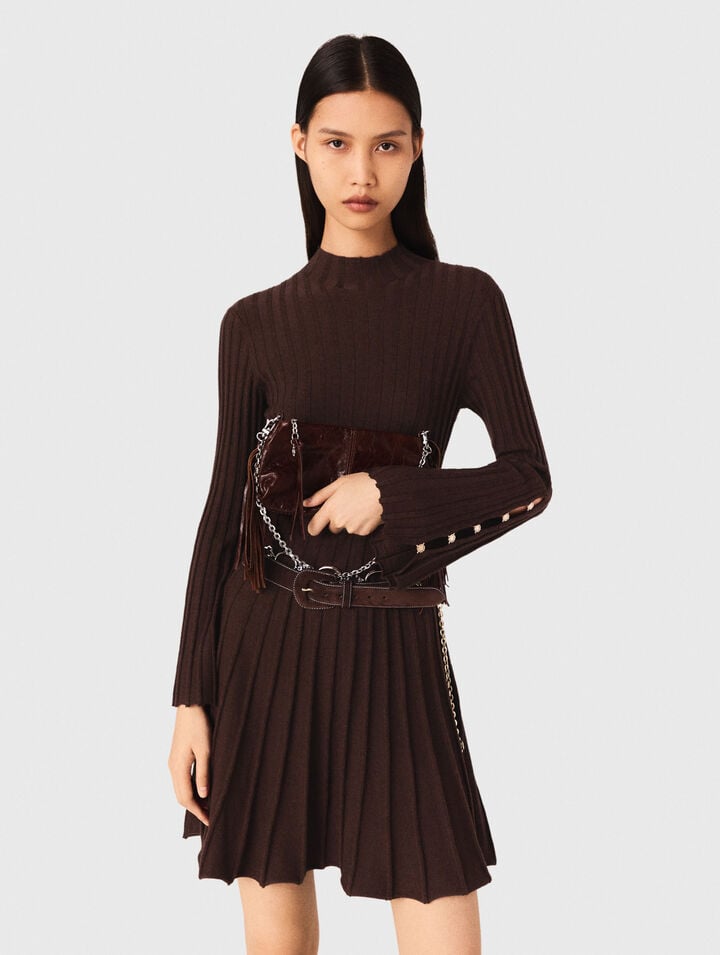 Robe courte patineuse à col montant