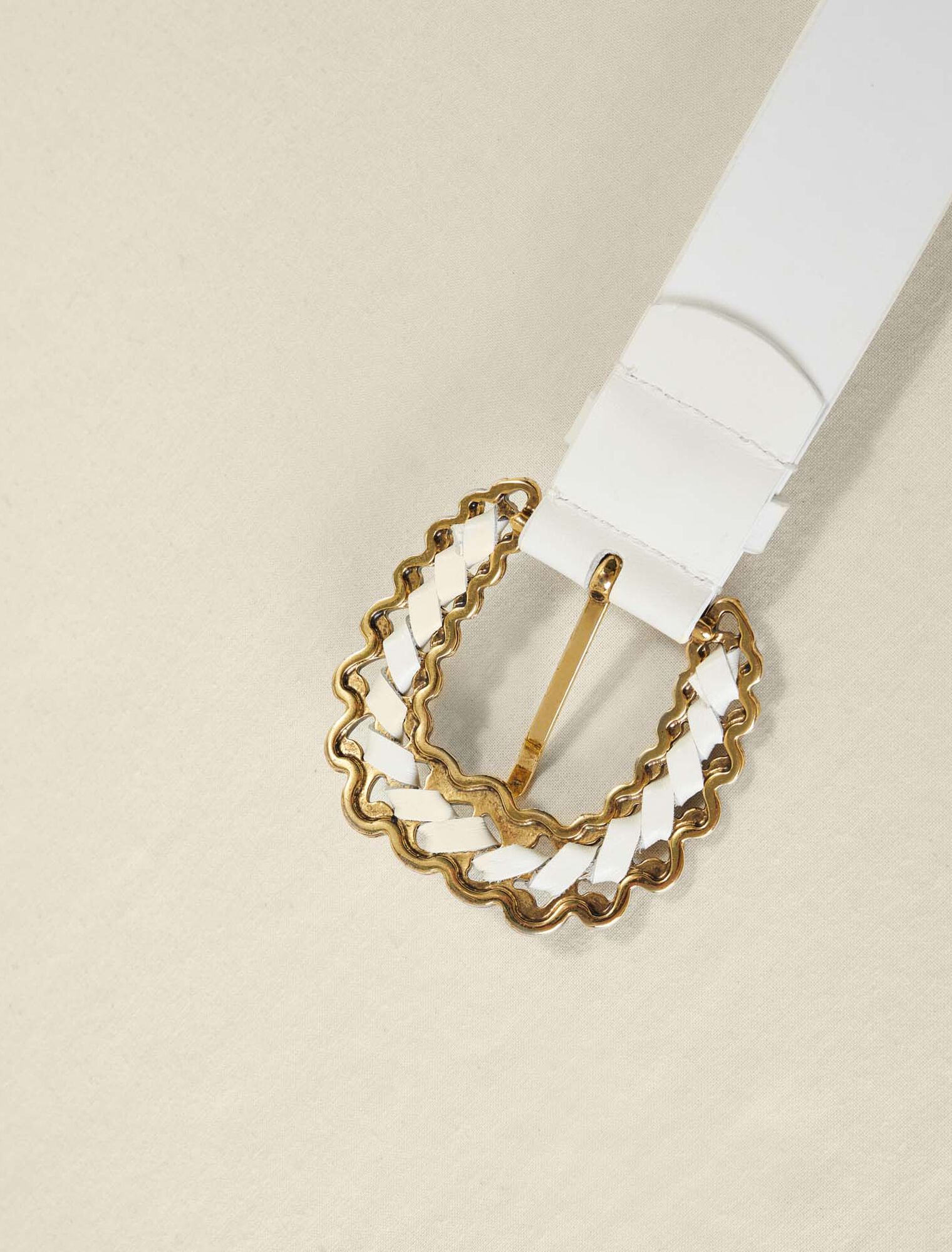 Ceinture à boucle ornée de strass