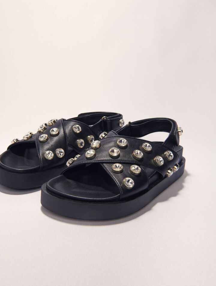 Sandales plates en cuir et strass