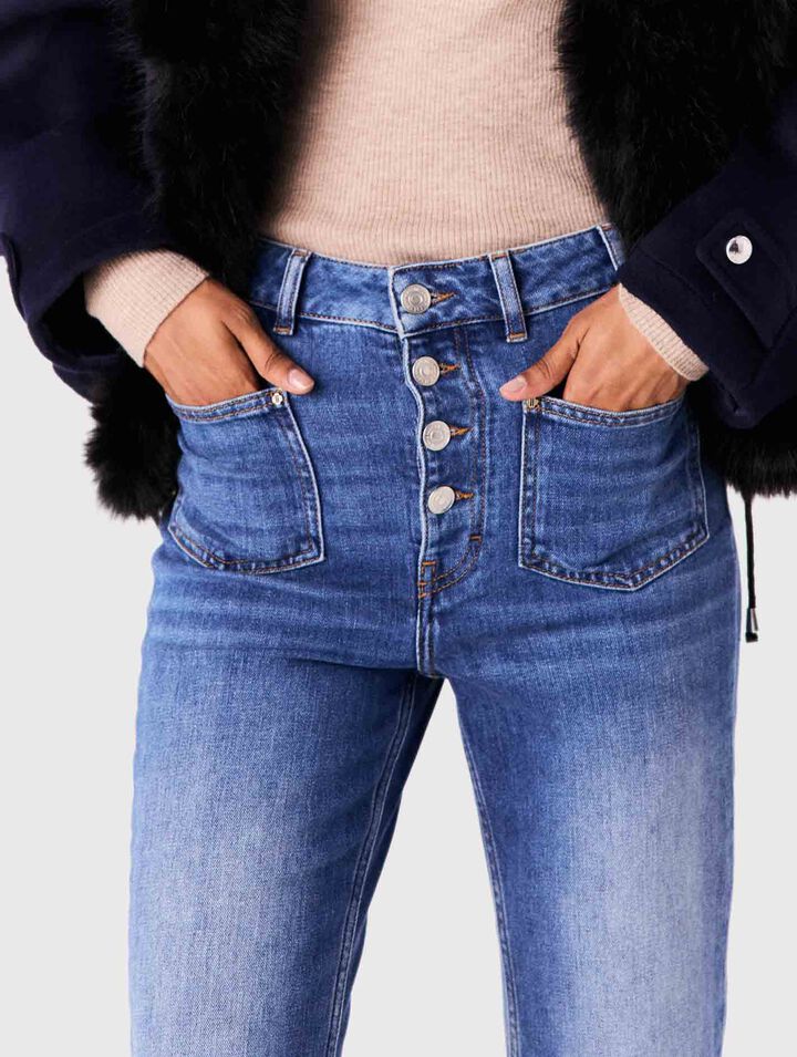 Denim jeans with pockets